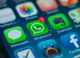 How to read WhatsApp messages WITHOUT blue ticks How to read WhatsApp messages WITHOUT blueticks