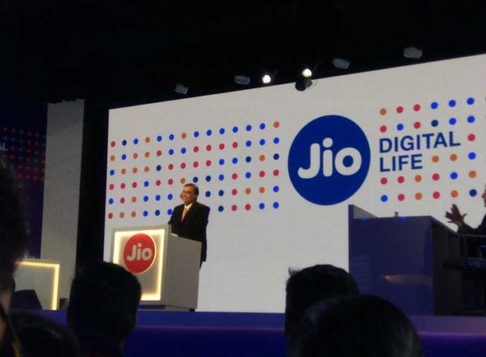 Mukesh Ambani unleashes Reliance Jio SIM, from September 5 to end of 2016, it will be free for all